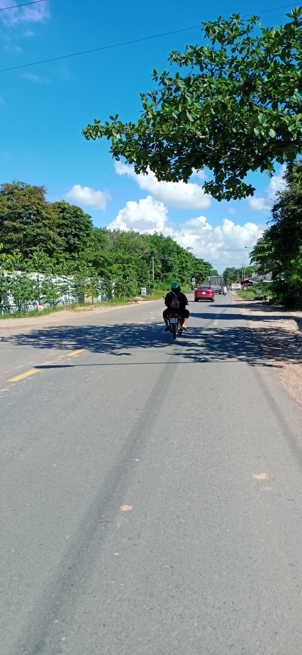 Tôi có đầu tư lô đất đường Số 1 gần khu chợ Phú Chánh nhưng do làm ăn thua lỗ cần bán gấp trả nợ.